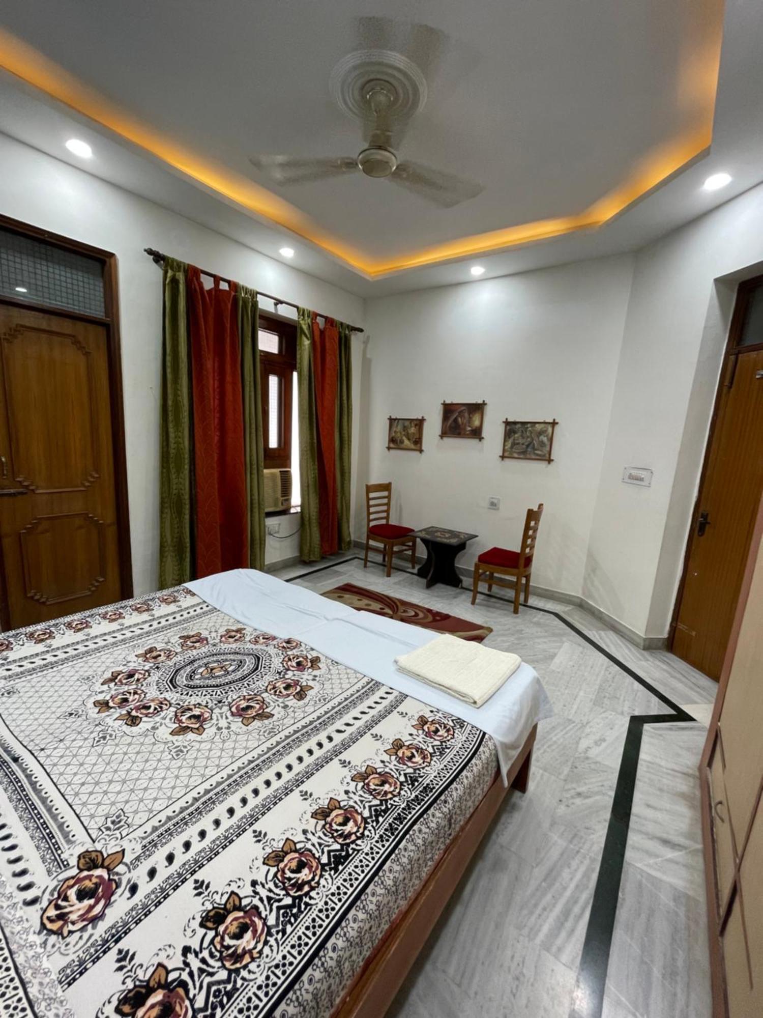 N Homestay Agra Tajganj Ngoại thất bức ảnh